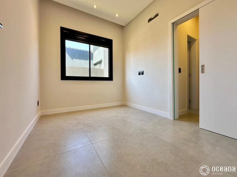 CASA NUNCA HABITADA DE ALTO PADRÃO A POUCOS METROS DO MAR!: 21ª foto da galeria de imagens do imóvel