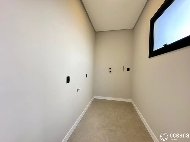 CASA NUNCA HABITADA DE ALTO PADRÃO A POUCOS METROS DO MAR!: 30ª foto da galeria de imagens do imóvel