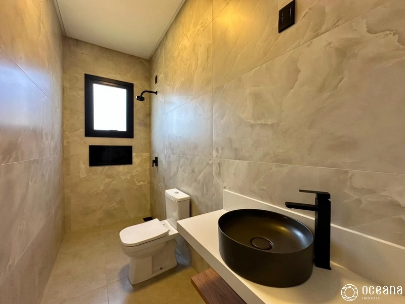 CASA NUNCA HABITADA DE ALTO PADRÃO A POUCOS METROS DO MAR!: 20ª foto da galeria de imagens do imóvel