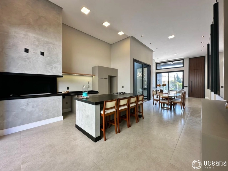 CASA NUNCA HABITADA DE ALTO PADRÃO A POUCOS METROS DO MAR!: 9ª foto da galeria de imagens do imóvel