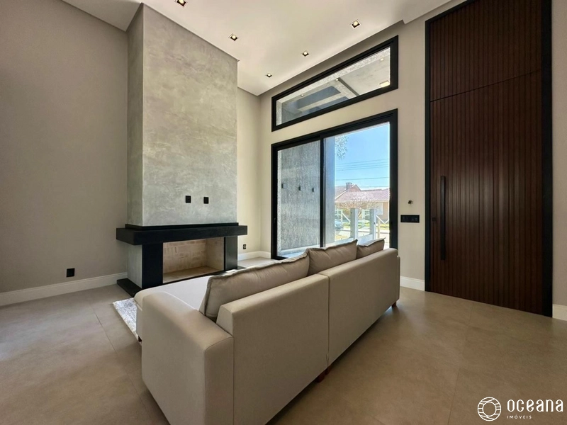 CASA NUNCA HABITADA DE ALTO PADRÃO A POUCOS METROS DO MAR!: 4ª foto da galeria de imagens do imóvel