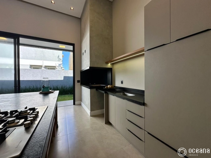 CASA NUNCA HABITADA DE ALTO PADRÃO A POUCOS METROS DO MAR!: 8ª foto da galeria de imagens do imóvel