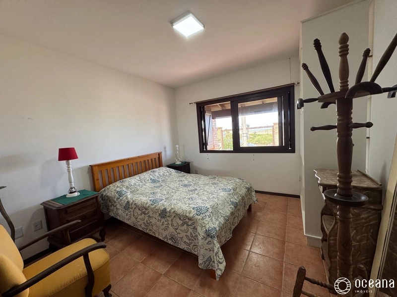 CASA COM 04 SUÍTES E ANEXO NOS FUNDOS: 10ª foto da galeria de imagens do imóvel