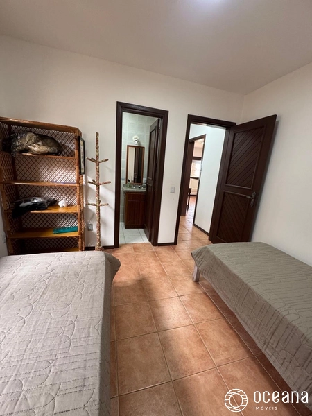 CASA COM 04 SUÍTES E ANEXO NOS FUNDOS: 13ª foto da galeria de imagens do imóvel