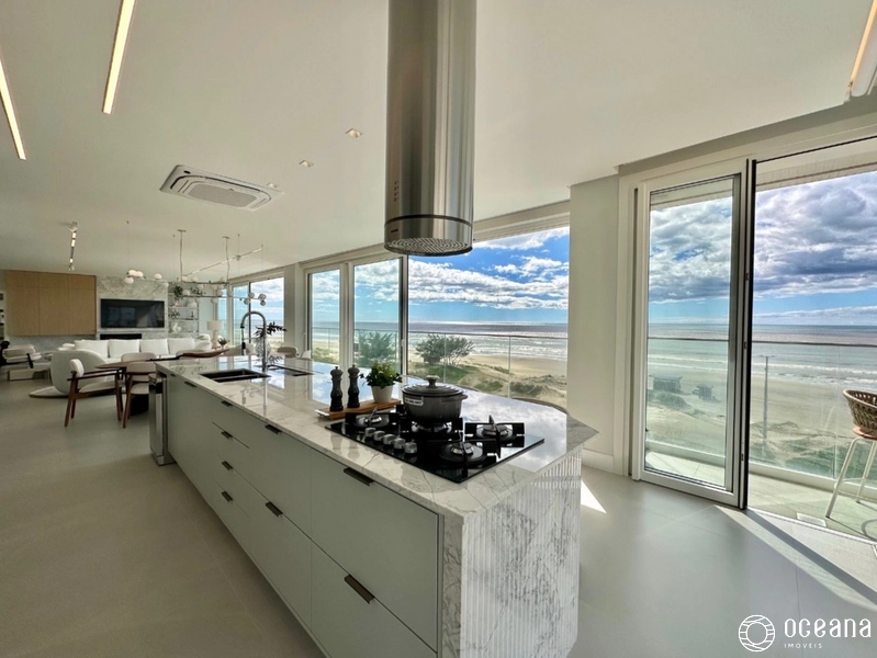 APARTAMENTO À VENDA COM VISTA FANTÁSTICA PARA O MAR!: 2ª foto da galeria de imagens do imóvel