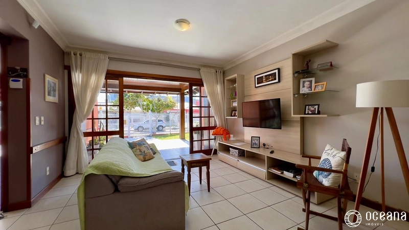 CASA MOBILIADA COM QUIOSQUE E PISCINA AQUECIDA: 4ª foto da galeria de imagens do imóvel