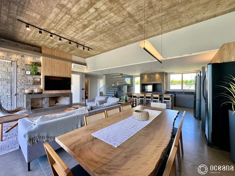 SOBRADO À VENDA EM XANGRI-LÁ, PRÓXIMO AO MAR: 6ª foto da galeria de imagens do imóvel