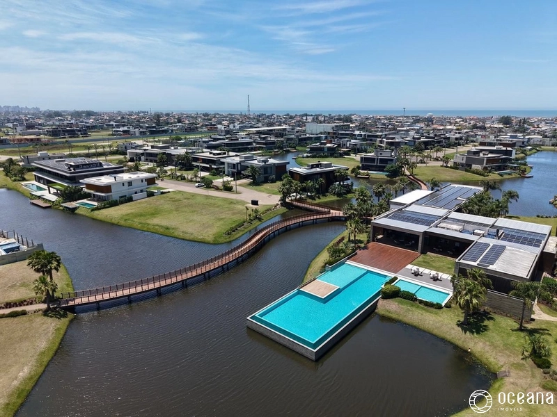 CASA DE ESQUINA MOBILIADA E DECORADA EM CONDOMÍNIO FECHADO: 4ª foto da galeria de imagens do imóvel