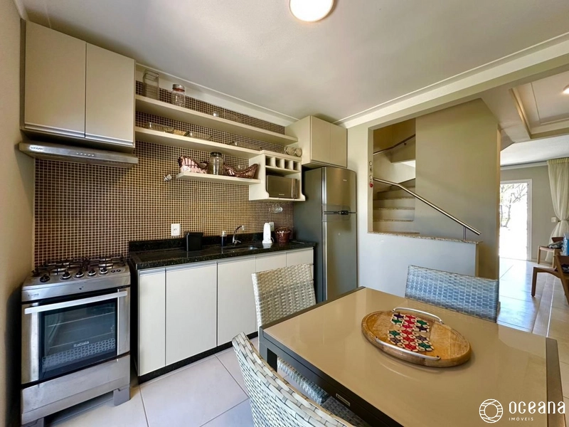 SOBRADO COMPOSTO POR 02 DORMITÓRIOS NA BEIRA MAR DE CAPÃO NOVO!: 11ª foto da galeria de imagens do imóvel