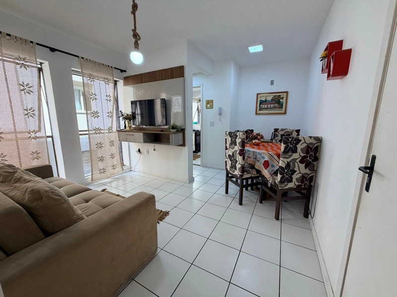 Apto 1 Dormitório Mobiliado — Centro de Capão da Canoa, 150m do Mar