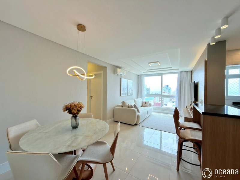 APARTAMENTO À VENDA NO CENTRO VISTA PARA MAR E PRAÇA: 4ª foto da galeria de imagens do imóvel