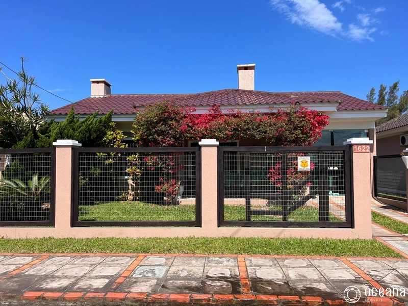 CASA DE 03 DORMITÓRIOS EM XANGRI-LÁ: 2ª foto da galeria de imagens do imóvel