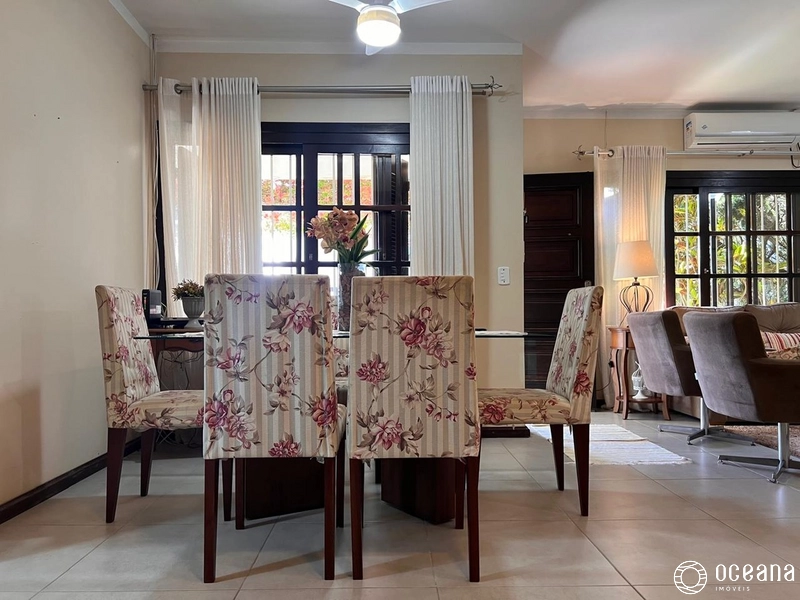 CASA DE 03 DORMITÓRIOS EM XANGRI-LÁ: 21ª foto da galeria de imagens do imóvel