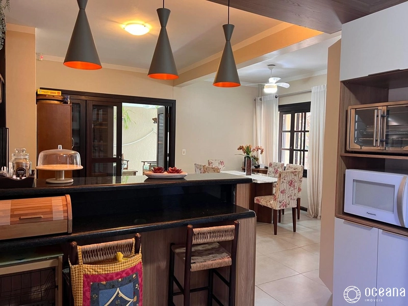 CASA DE 03 DORMITÓRIOS EM XANGRI-LÁ: 13ª foto da galeria de imagens do imóvel