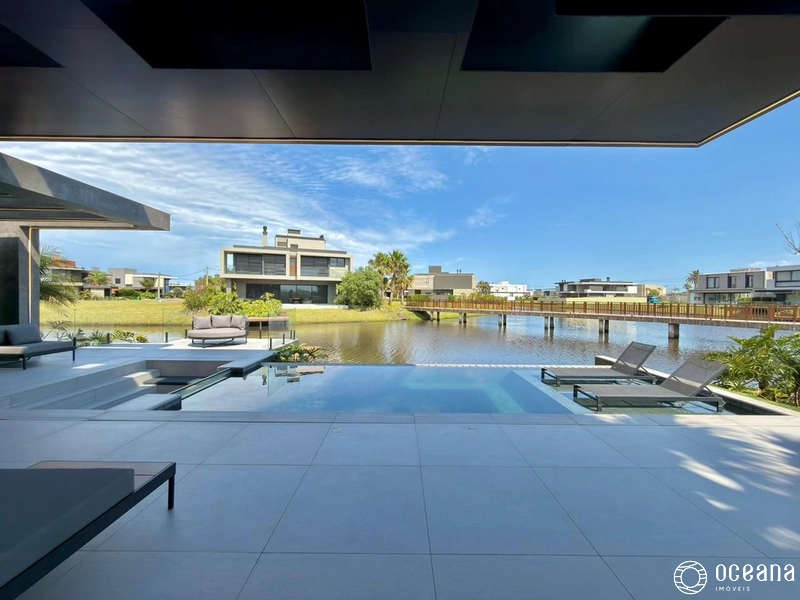 CASA EM CONDOMÍNIO FECHADO DE ESQUINA BEIRA LAGO!: 21ª foto da galeria de imagens do imóvel