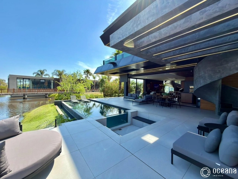 CASA EM CONDOMÍNIO FECHADO DE ESQUINA BEIRA LAGO!: 23ª foto da galeria de imagens do imóvel