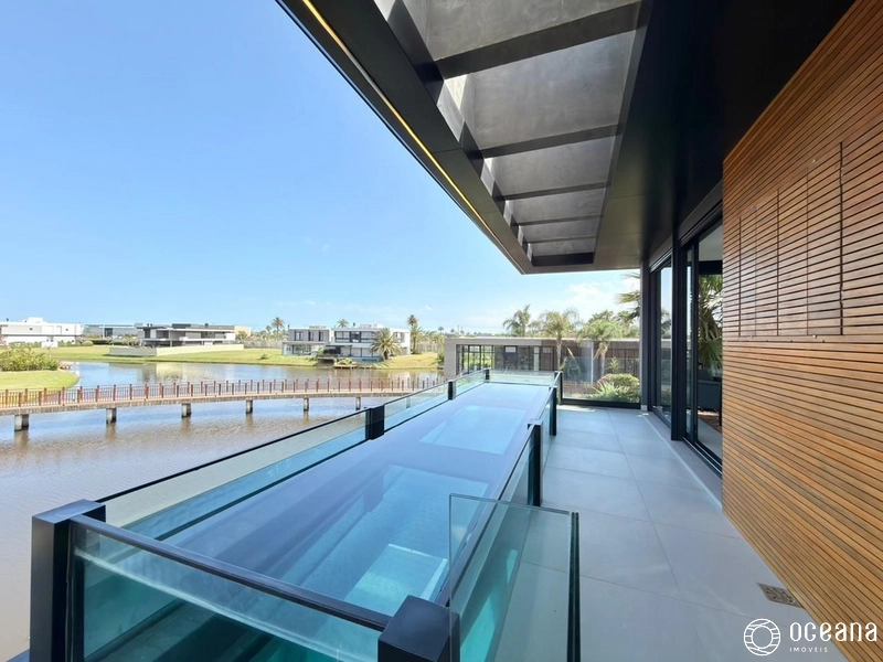 CASA EM CONDOMÍNIO FECHADO DE ESQUINA BEIRA LAGO!: 36ª foto da galeria de imagens do imóvel