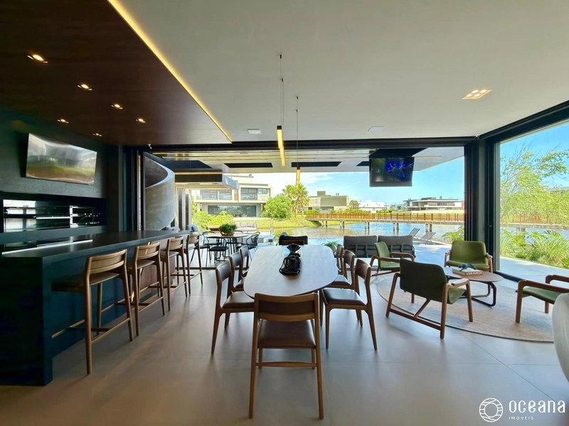 CASA EM CONDOMÍNIO FECHADO DE ESQUINA BEIRA LAGO!: 8ª foto da galeria de imagens do imóvel