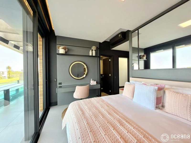 CASA EM CONDOMÍNIO FECHADO DE ESQUINA BEIRA LAGO!: 39ª foto da galeria de imagens do imóvel