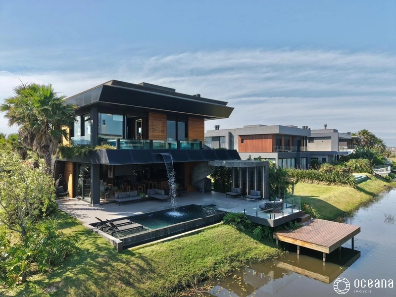 CASA EM CONDOMÍNIO FECHADO DE ESQUINA BEIRA LAGO!: 26ª foto da galeria de imagens do imóvel