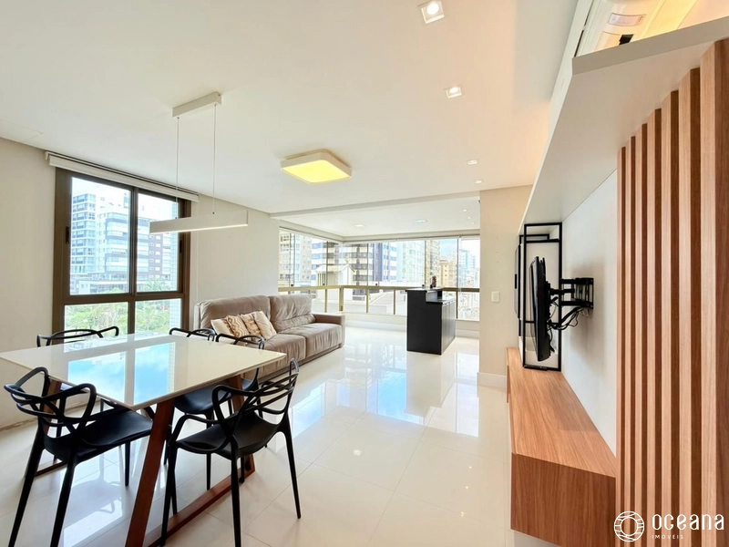 APARTAMENTO DE 03 DORMITÓRIOS MOBILIADO E DECORADO