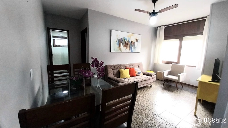 APARTAMENTO MOBILIADO DE 01 DORMITÓRIO A 03 QUADRAS DO MAR!: 4ª foto da galeria de imagens do imóvel