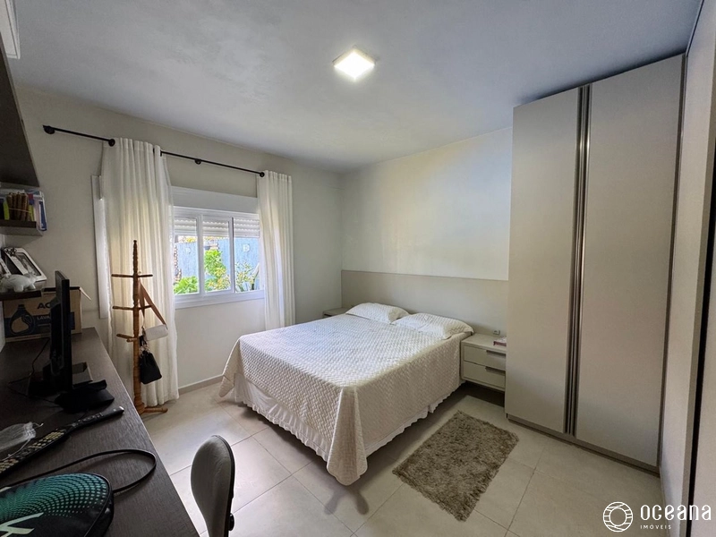 CASA À VENDA COM TERRENO INTEIRO, LADO MAR NO BAIRRO ARAÇA!: 13ª foto da galeria de imagens do imóvel