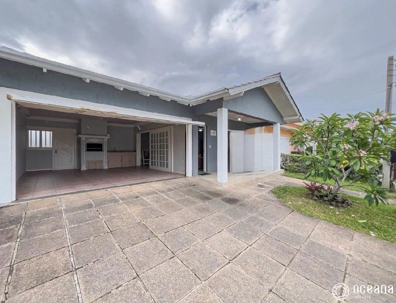 CASA DE BAIRRO 04 dormitório: 1ª foto da galeria de imagens do imóvel