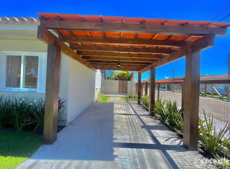 EXCELENTE CASA DE 03 DORMITÓRIOS LOCALIZADA NO CENTRO DE XANGRI-LÁ: 3ª foto da galeria de imagens do imóvel