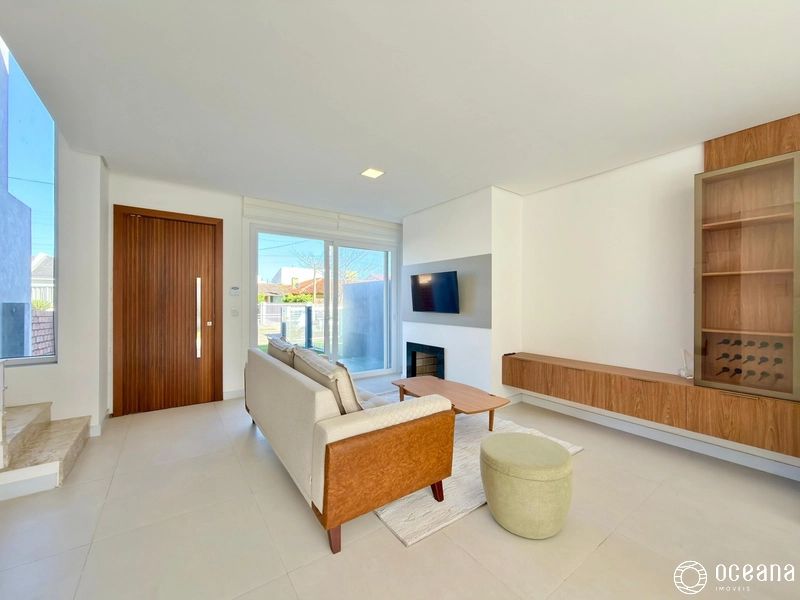 SOBRADO Á 150 METROS DO MAR À VENDA EM XANGRI-LÁ: 1ª foto da galeria de imagens do imóvel