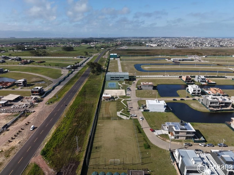 LOTE DE ESQUINA E FUNDOS LAGO À VENDA: 6ª foto da galeria de imagens do imóvel