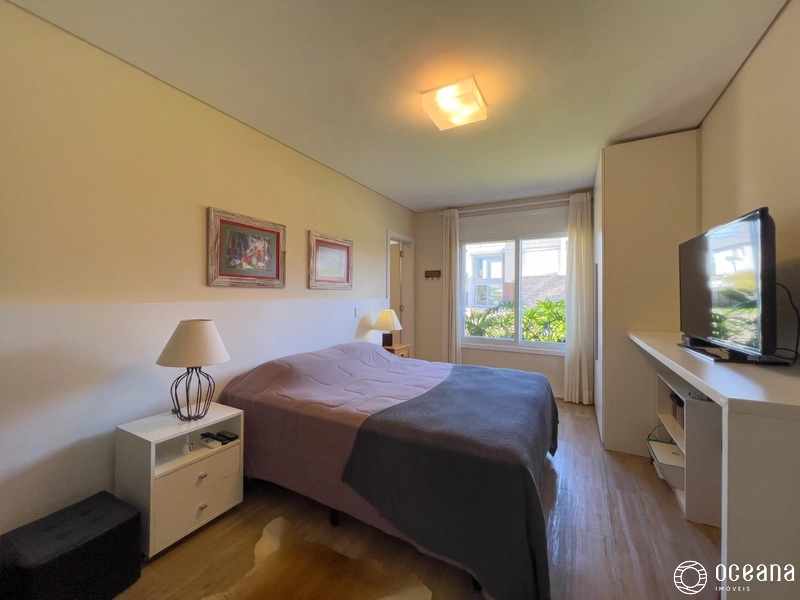 EXCELENTE CASA EM CONDOMÍNIO FECHADO COM PISCINA!: 32ª foto da galeria de imagens do imóvel