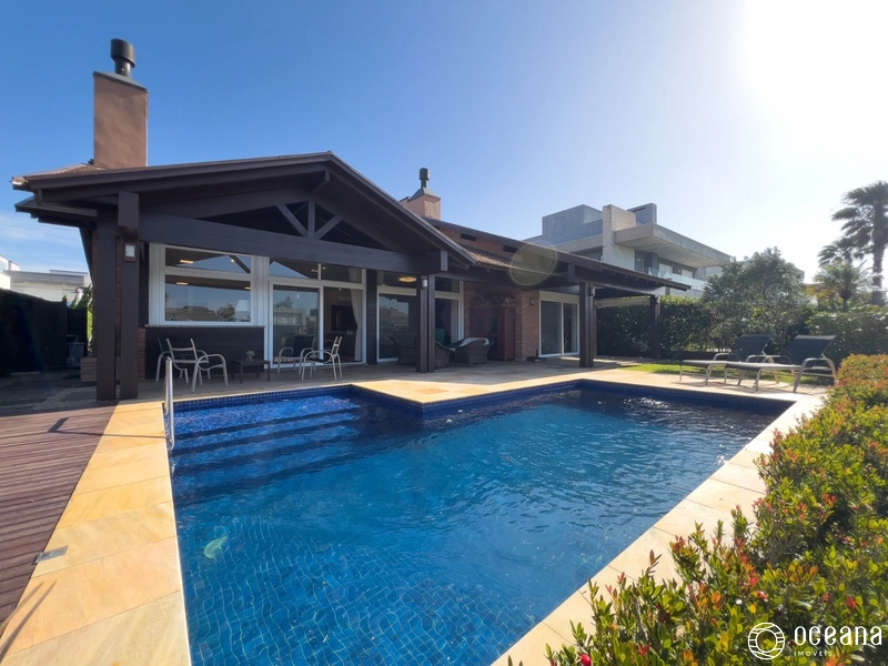 EXCELENTE CASA EM CONDOMÍNIO FECHADO COM PISCINA!: 10ª foto da galeria de imagens do imóvel