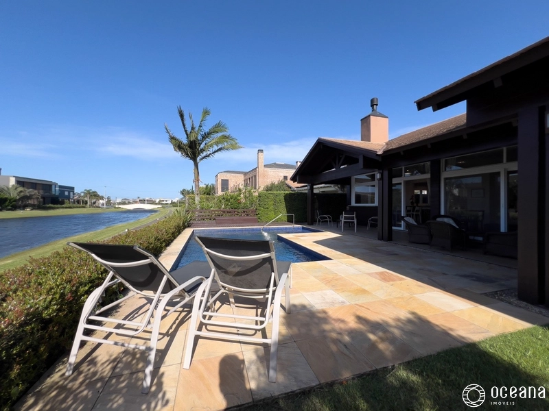 EXCELENTE CASA EM CONDOMÍNIO FECHADO COM PISCINA!: 9ª foto da galeria de imagens do imóvel