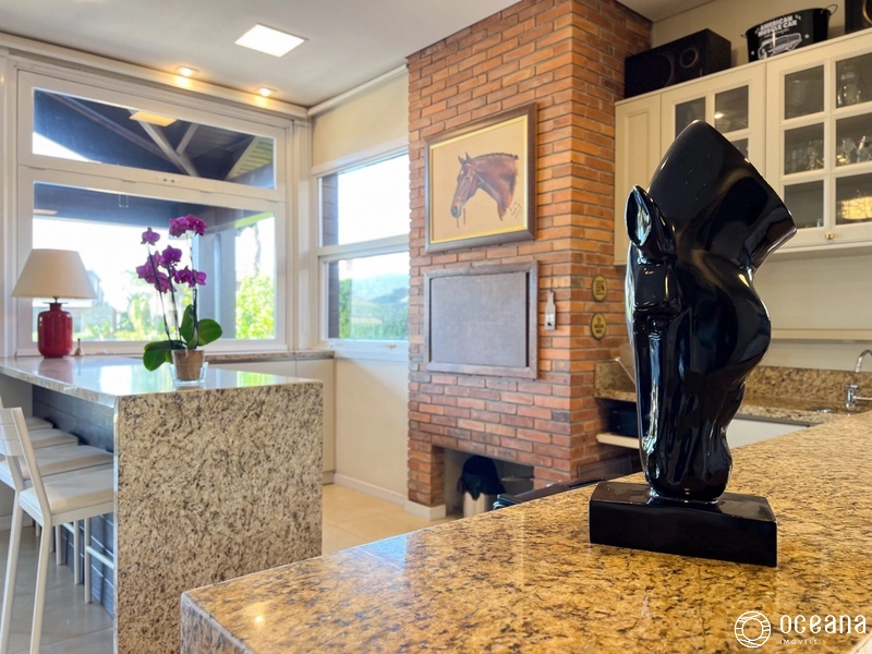 EXCELENTE CASA EM CONDOMÍNIO FECHADO COM PISCINA!: 31ª foto da galeria de imagens do imóvel