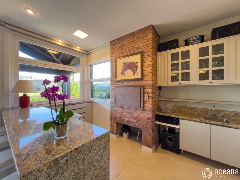 EXCELENTE CASA EM CONDOMÍNIO FECHADO COM PISCINA!: 28ª foto da galeria de imagens do imóvel