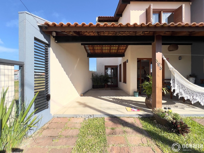 SOBRADO GEMINADO LOCALIZADO NA PRAIA GUARANI - ESTUDA PROPOSTAS!: 2ª foto da galeria de imagens do imóvel