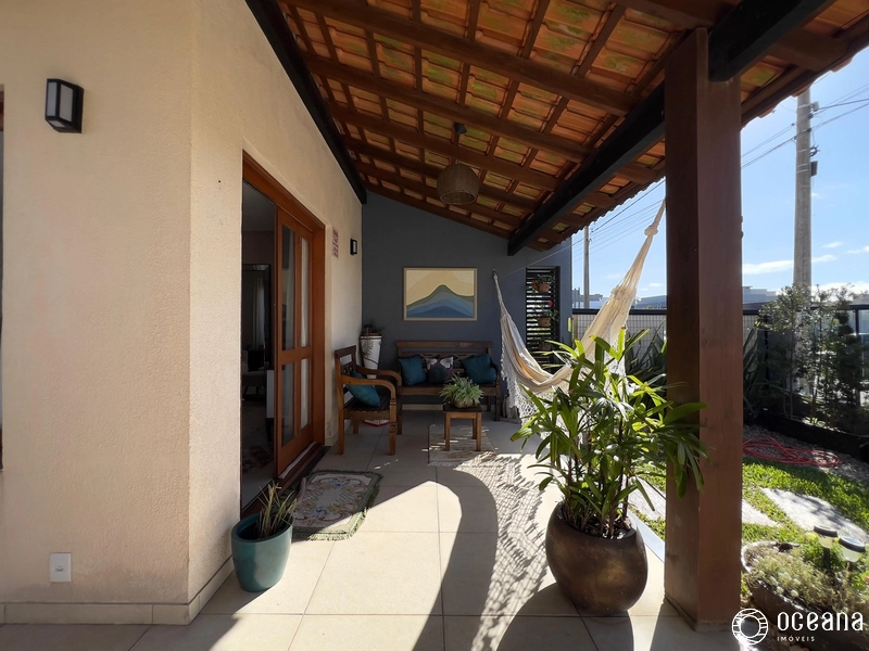 SOBRADO GEMINADO LOCALIZADO NA PRAIA GUARANI - ESTUDA PROPOSTAS!: 3ª foto da galeria de imagens do imóvel