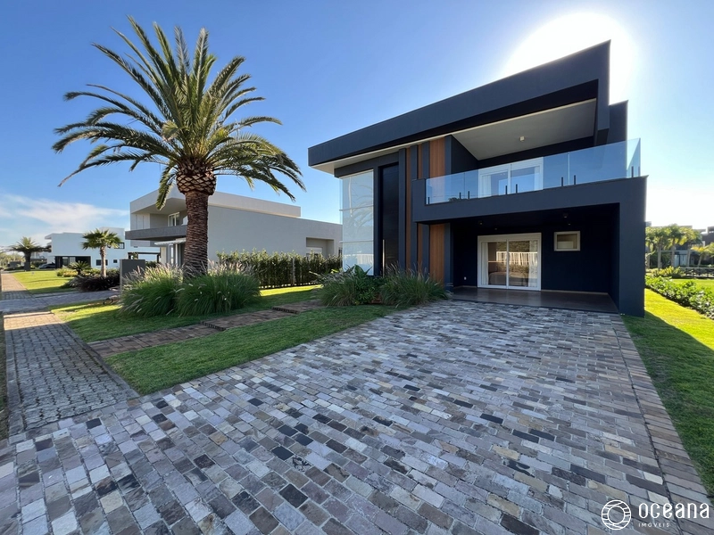 SOBRADO EM CONDOMÍNIO FECHADO DE ALTO PADRÃO: 1ª foto da galeria de imagens do imóvel