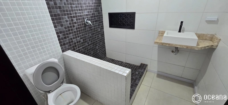 CASA  BEM LOCALIZADA  PARA MORADIA OU INVESTIMENTO!: 8ª foto da galeria de imagens do imóvel