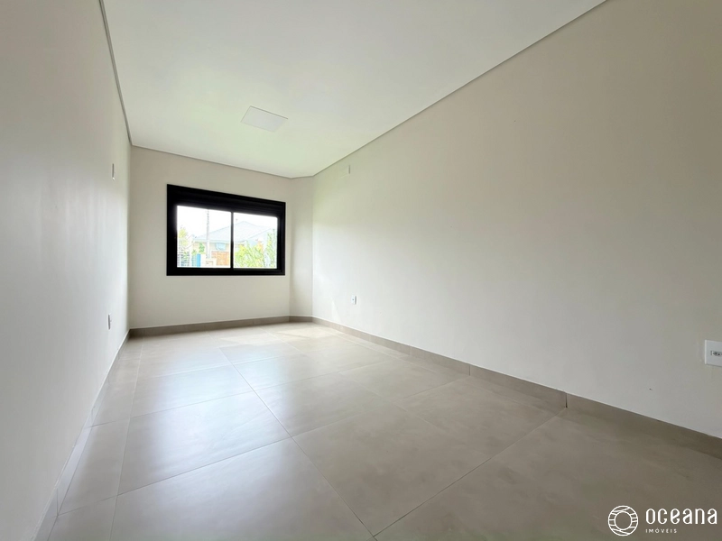 CASA A VENDA EM ATLÂNTIDA SUL: 5ª foto da galeria de imagens do imóvel