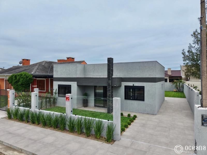 CASA A VENDA EM ATLÂNTIDA SUL: 1ª foto da galeria de imagens do imóvel