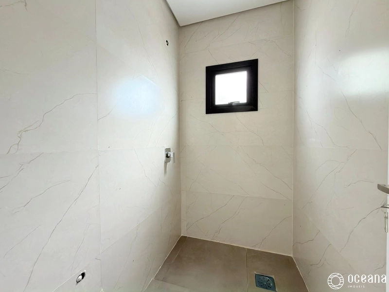 CASA A VENDA EM ATLÂNTIDA SUL: 8ª foto da galeria de imagens do imóvel