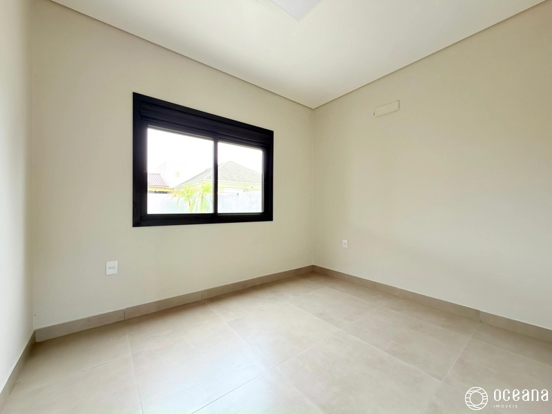 CASA A VENDA EM ATLÂNTIDA SUL: 7ª foto da galeria de imagens do imóvel