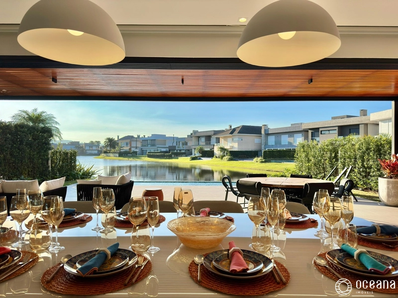 SOBRADO À VENDA COM VISTA INCRÍVEL PARA O LAGO: 8ª foto da galeria de imagens do imóvel