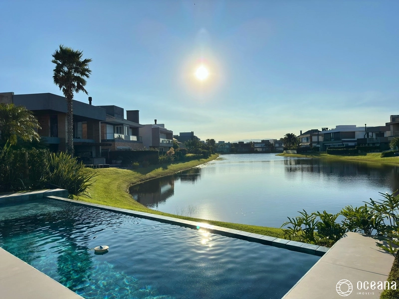 SOBRADO À VENDA COM VISTA INCRÍVEL PARA O LAGO: 18ª foto da galeria de imagens do imóvel