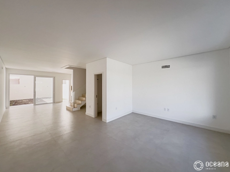 CASA À VENDA EM CONDOMÍNIO FECHADO: 3ª foto da galeria de imagens do imóvel