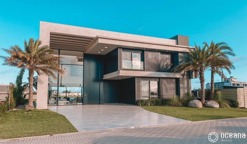 SOBRADO EM CONDOMÍNIO FECHADO COM PISCINA DE BORDA INFINITA!: 2ª foto da galeria de imagens do imóvel