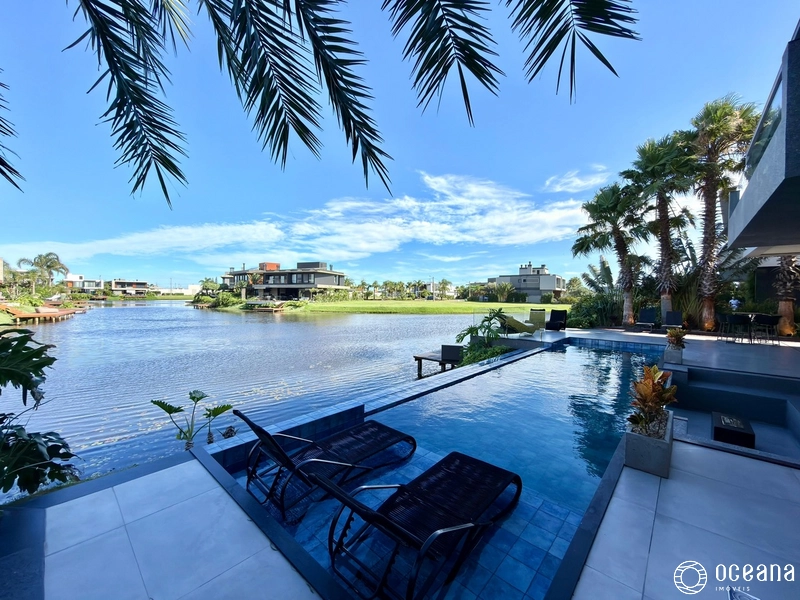 MANSÃO COM VISTA FANTÁSTICA PARA O LAGO: 13ª foto da galeria de imagens do imóvel