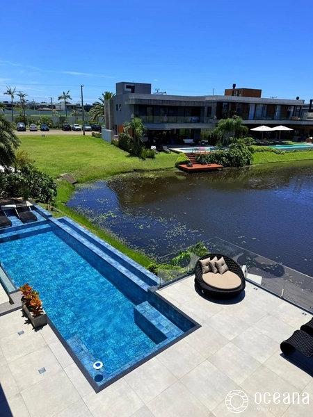 SOBRADO EM CONDOMÍNIO FECHADO COM PISCINA DE BORDA INFINITA!: 11ª foto da galeria de imagens do imóvel